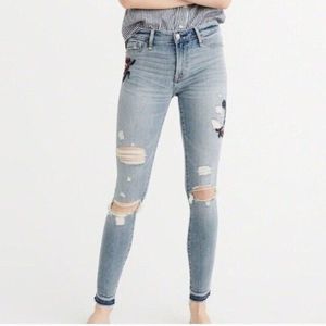 Abercrombie & Fitch Harper Super Skinny Distressed Jeans Floral Embroidered 27